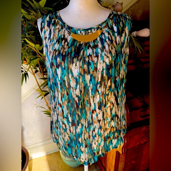 Roz and Ali ladies sleeveless NWT short sleeve blouse with necklace (removable) - Picture 2 of 13